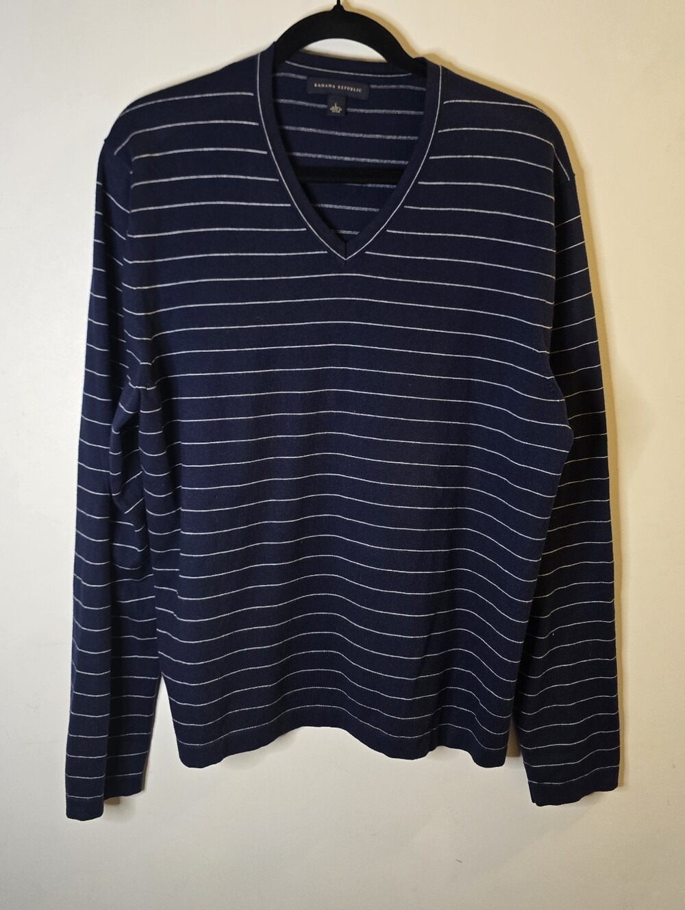 Banana Republic Silk Cotton V-Neck Dark Blue Striped Sweater Large